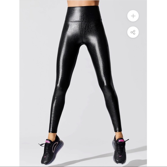 CARBON38 High Rise Full-length Legging in
Crocodile Takara Shine SIZE: Large - Picture 3 of 11